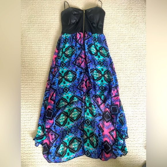 Seductions Strapless Bustier Knee length Dress. Medium - Picture 4 of 13